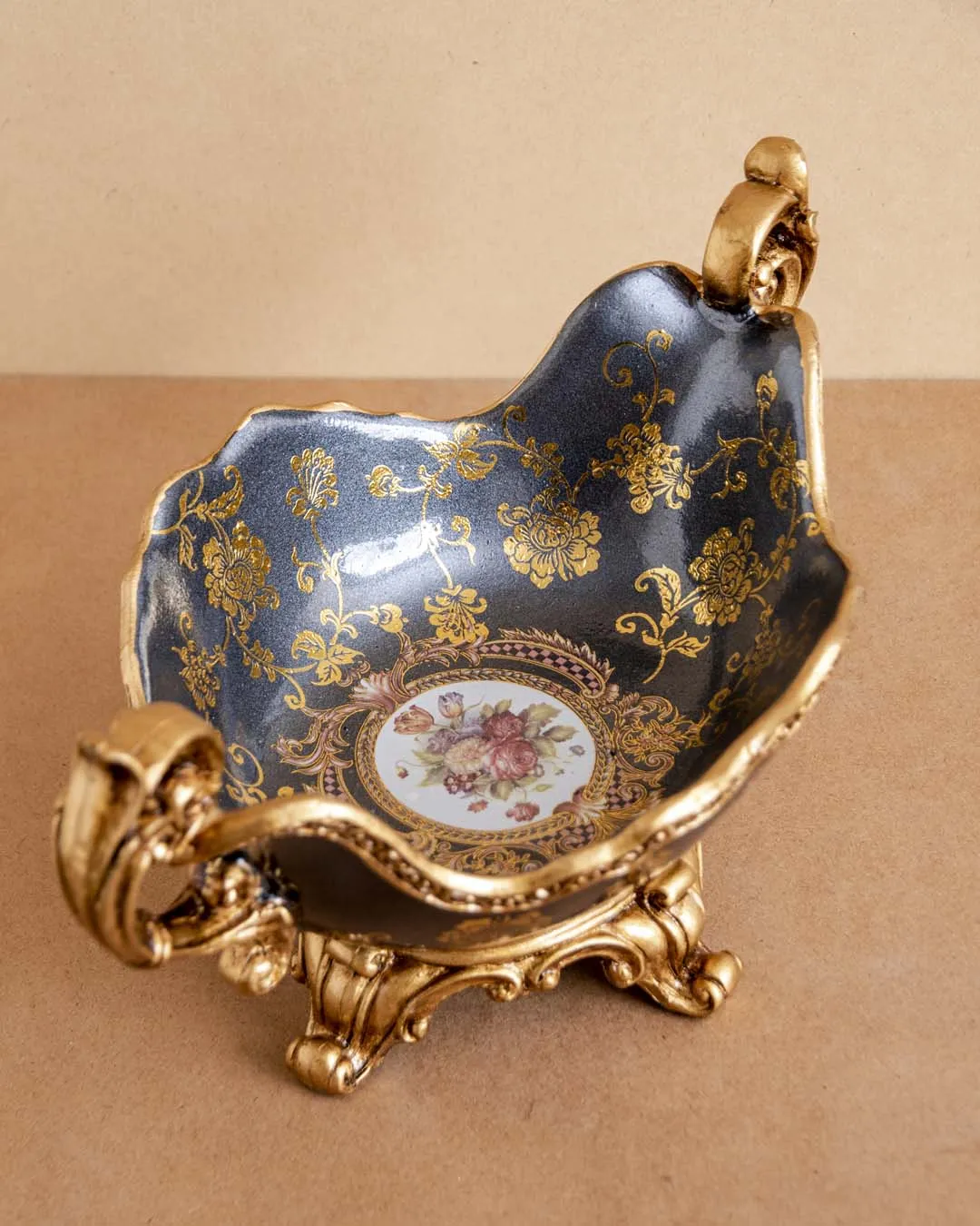 Aristocratic Decorative Ornamental Bowl