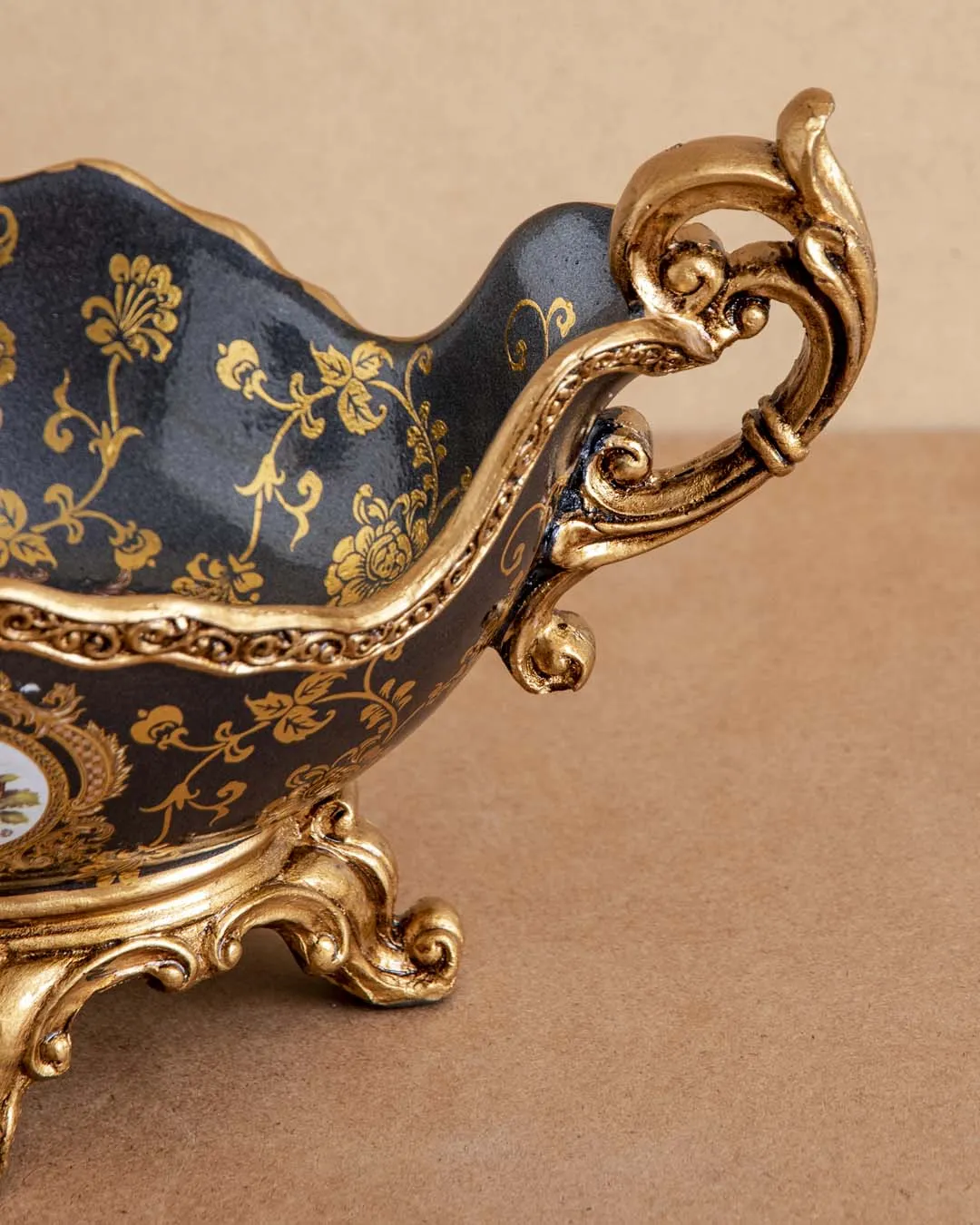 Aristocratic Decorative Ornamental Bowl