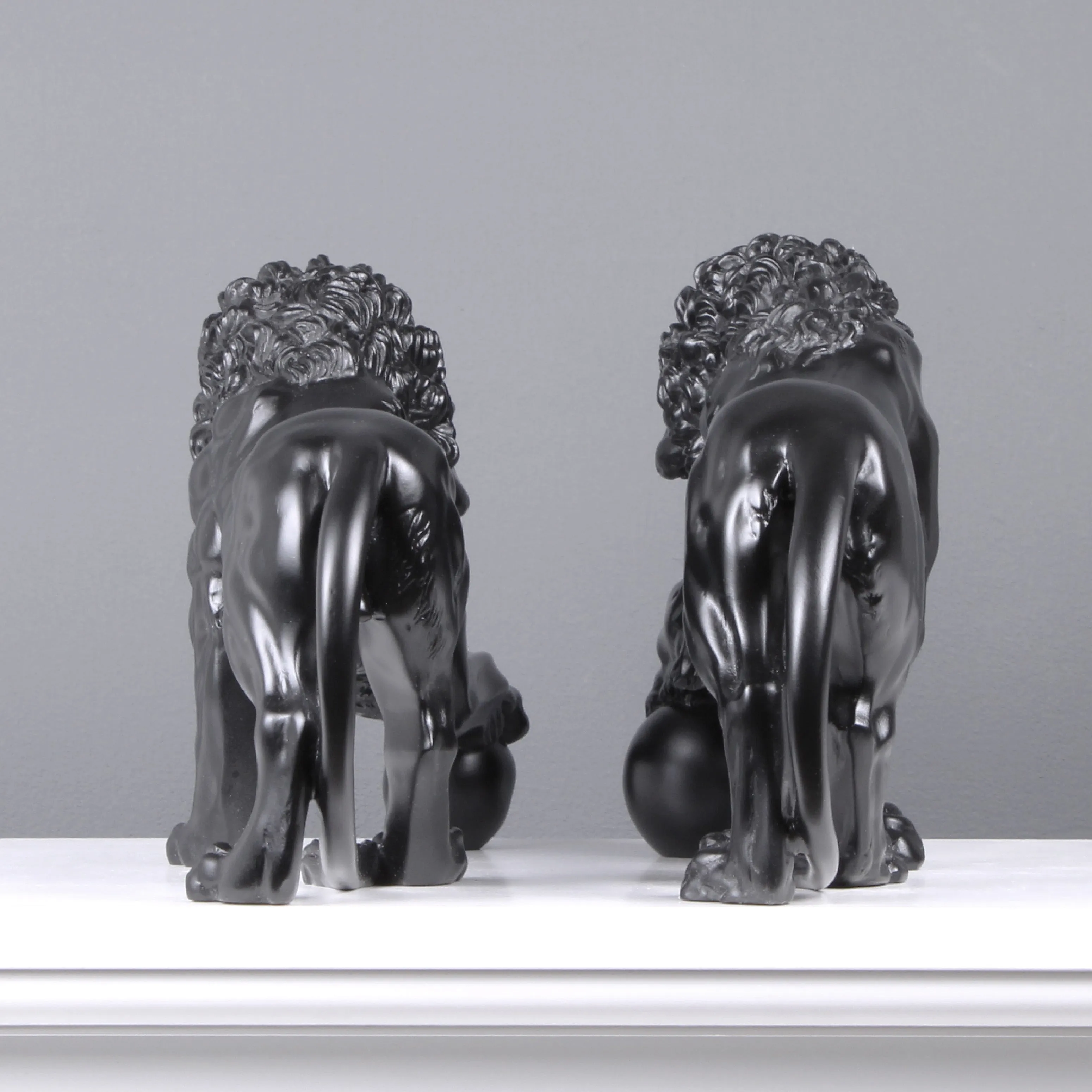 Black Medici Lions Statue in Pair