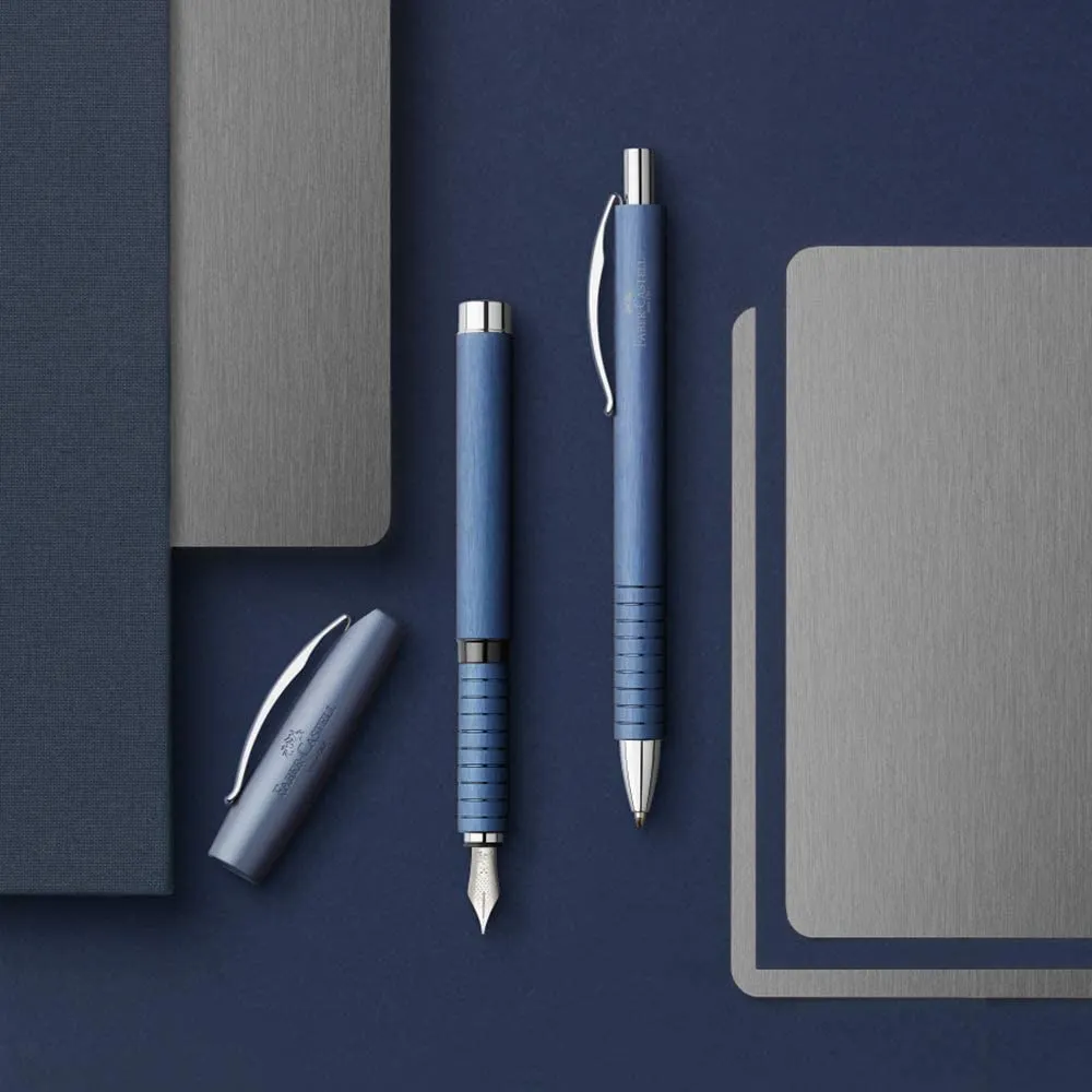 FABER-CASTELL Ballpoint pen Essentio Aluminium Blue