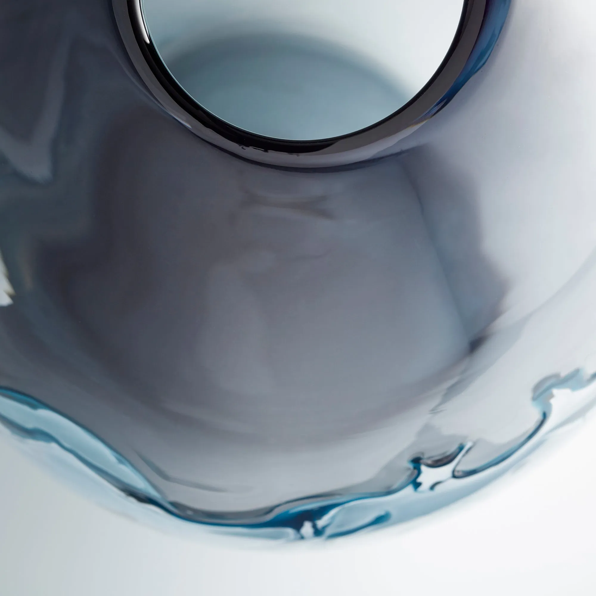 Mescolare Vase-MD by Cyan